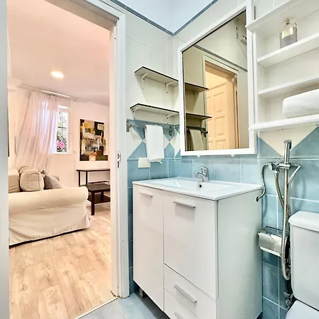 Oasis Garden Apartment