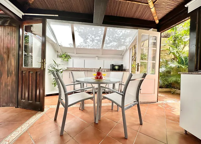 Oasis Garden Апартаменты